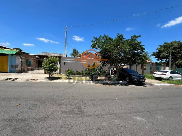 #888 - Casa de madeira para Venda em Sapucaia do Sul - RS - 1